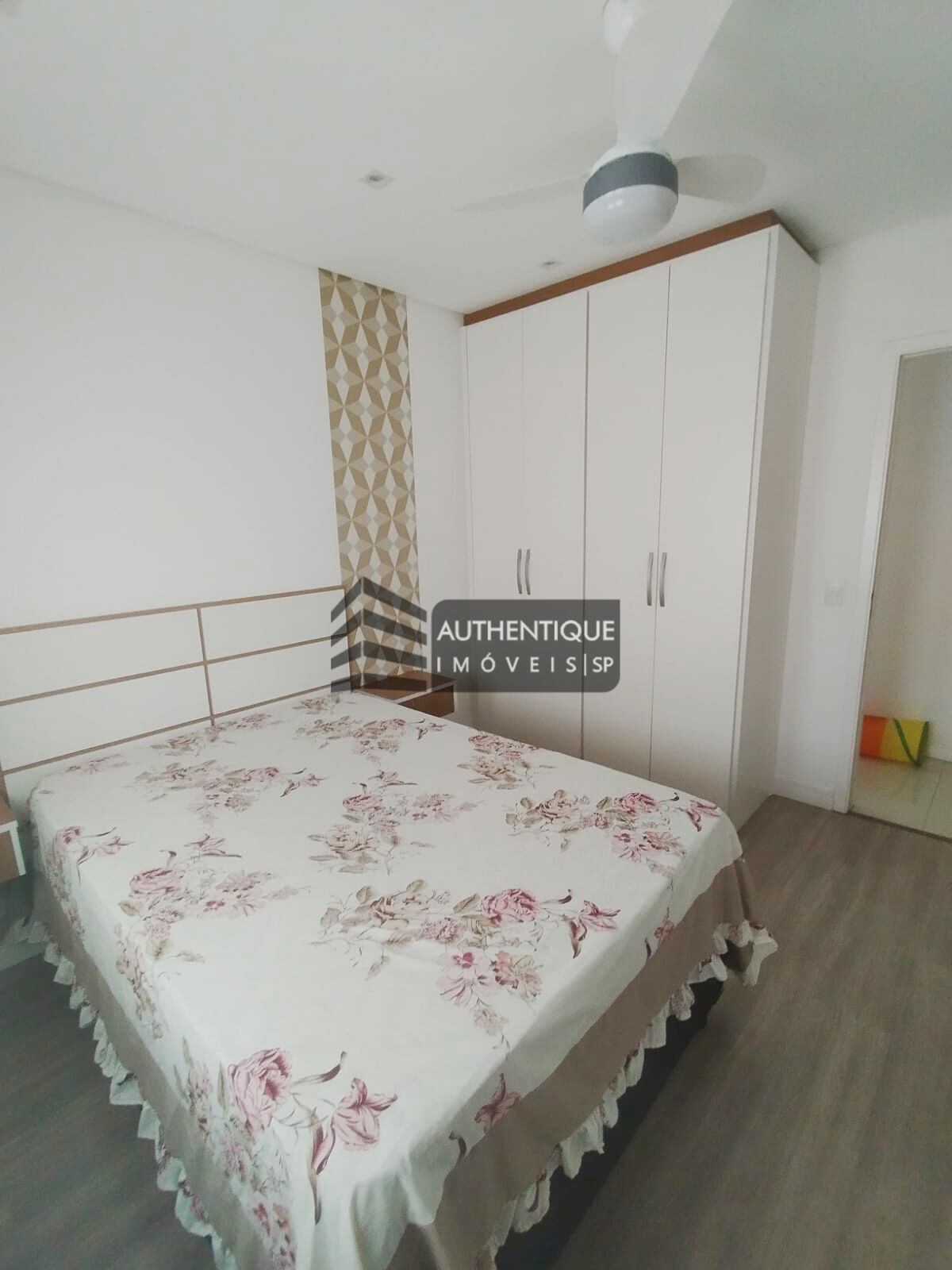 Apartamento à venda com 2 quartos, 77m² - Foto 23