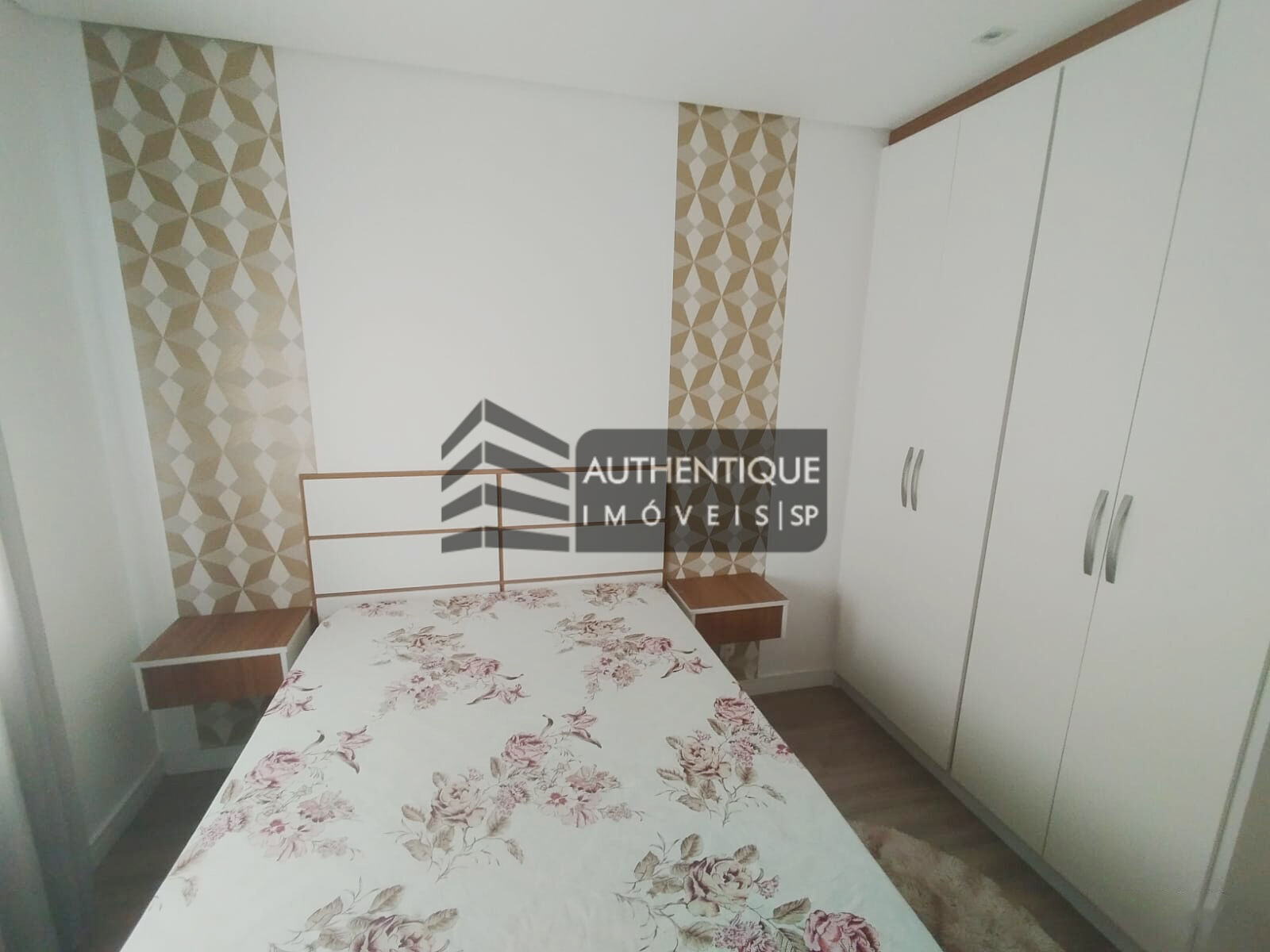 Apartamento à venda com 2 quartos, 77m² - Foto 18