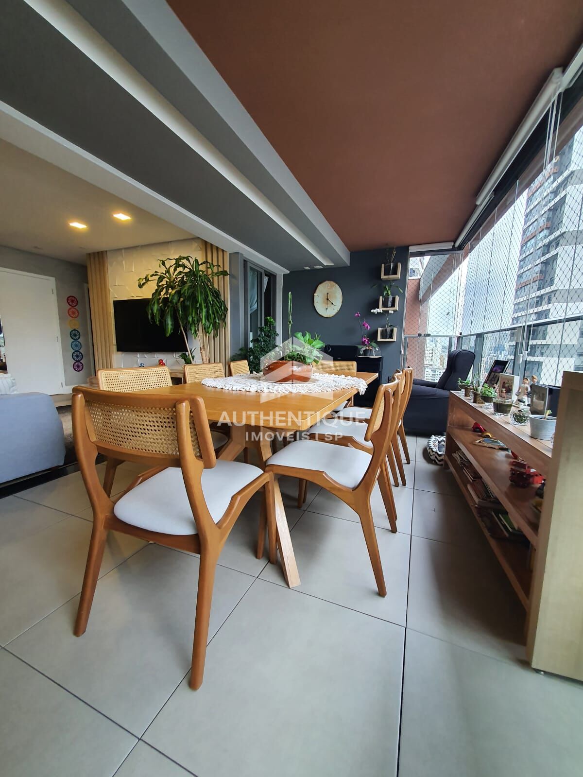 Apartamento, 3 quartos, 131 m² - Foto 1