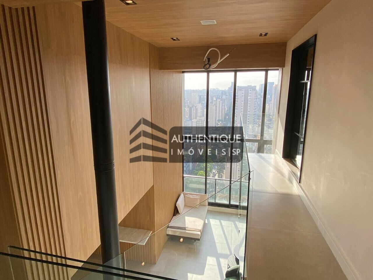 Cobertura à venda com 3 quartos, 215m² - Foto 1