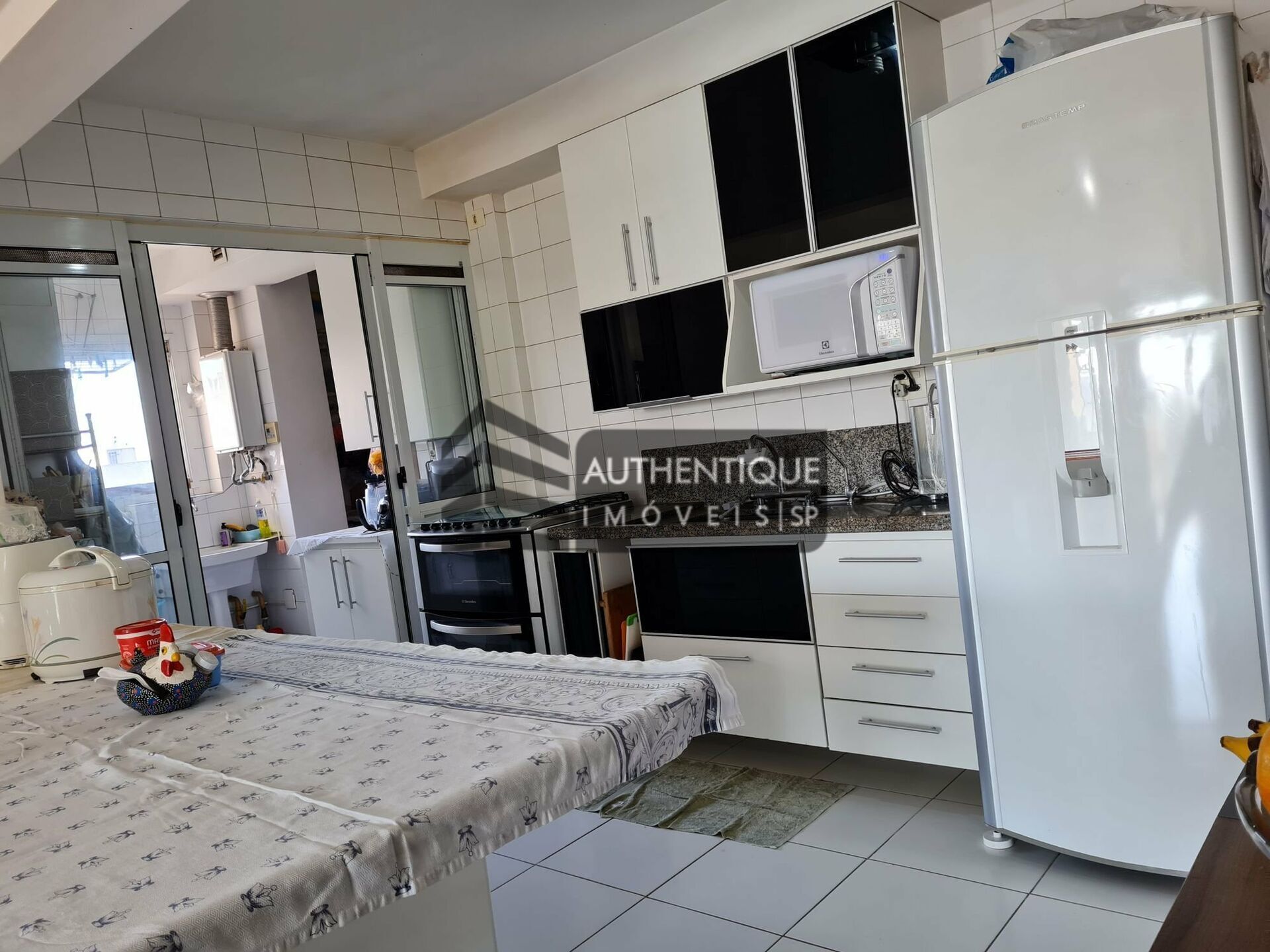 Apartamento à venda com 2 quartos, 104m² - Foto 33