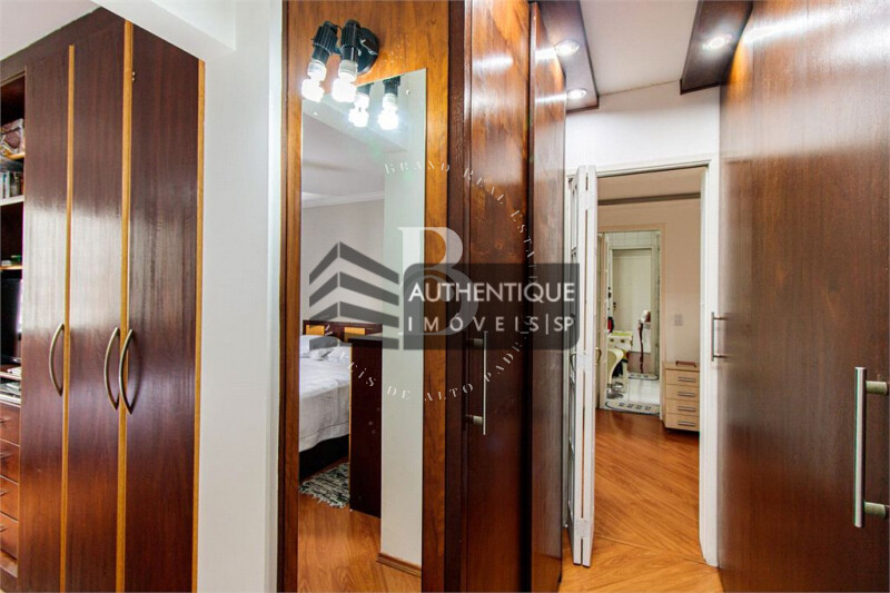 Apartamento à venda com 3 quartos, 153m² - Foto 13