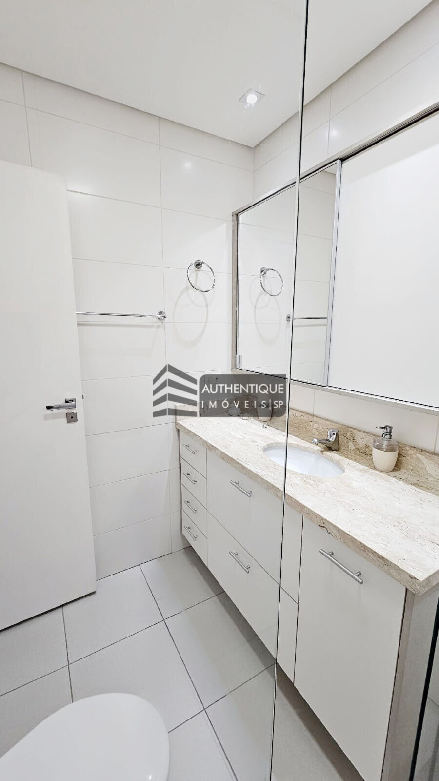 Apartamento à venda com 2 quartos, 72m² - Foto 20