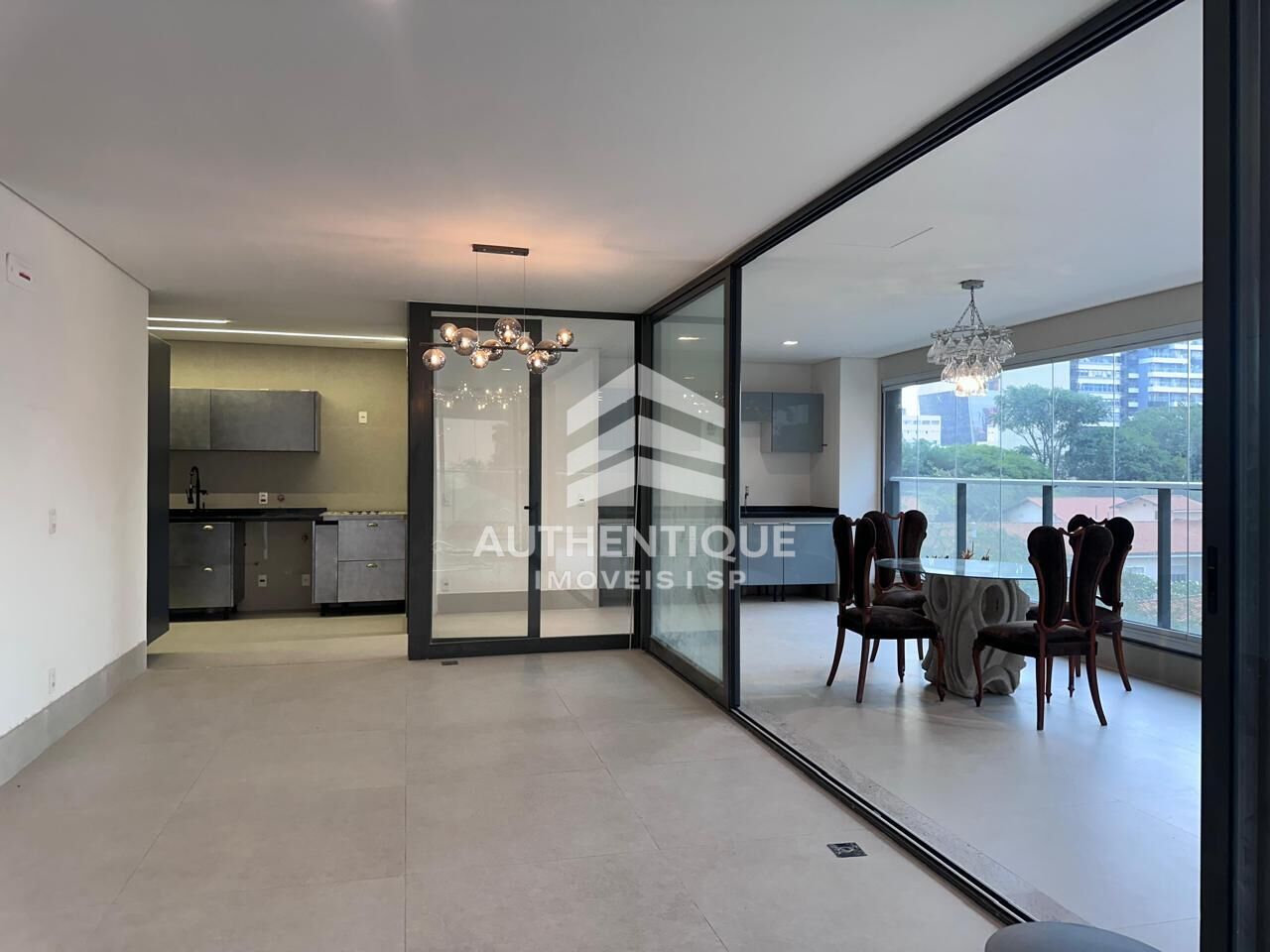 Apartamento, 4 quartos, 230 m² - Foto 1
