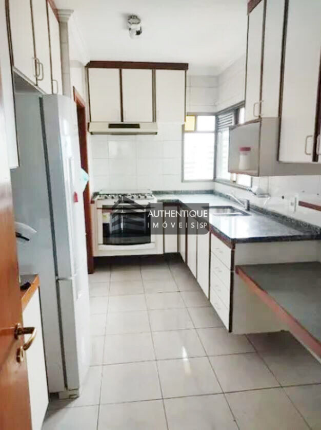 Apartamento à venda com 4 quartos, 140m² - Foto 7