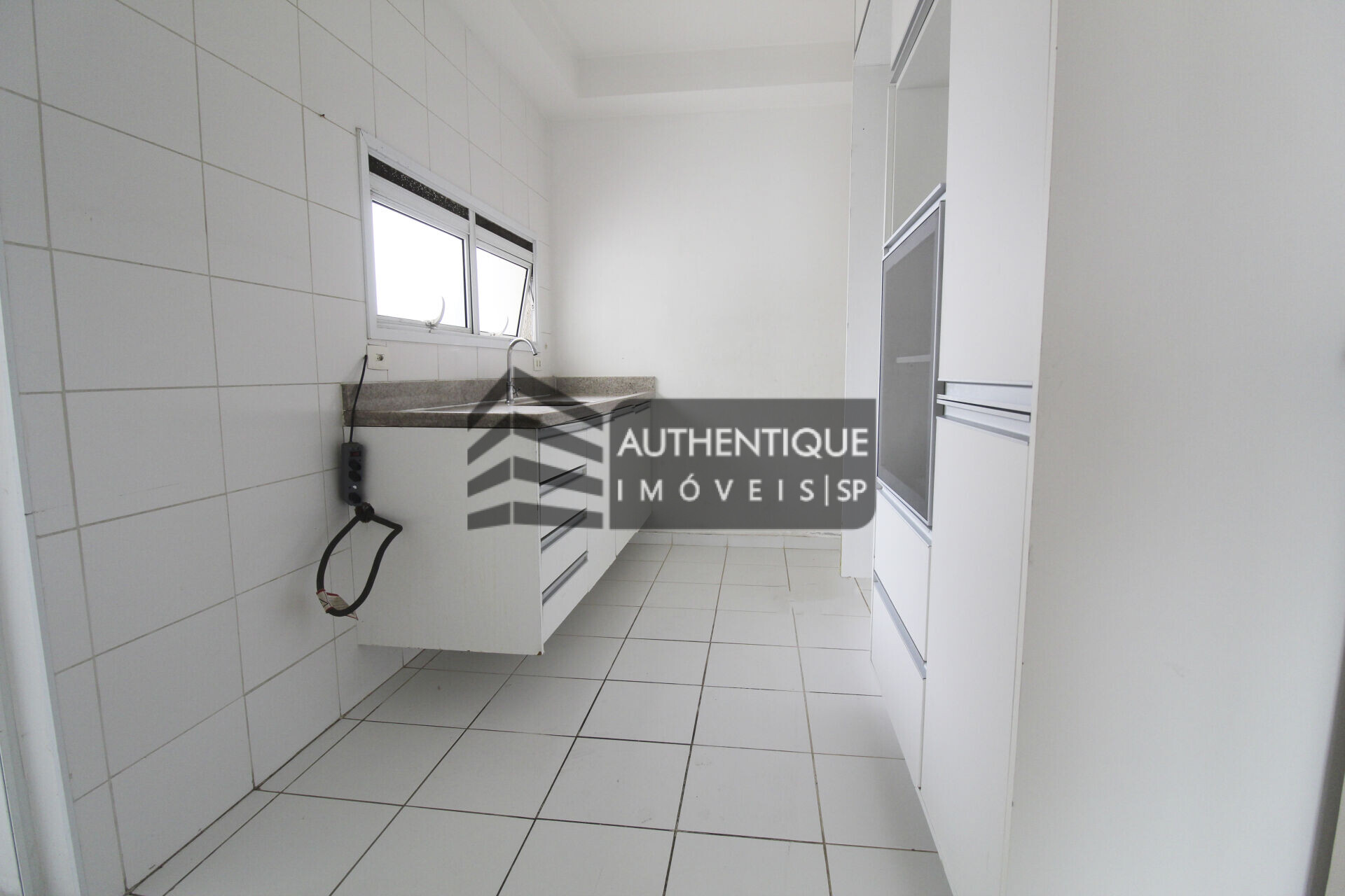 Apartamento à venda com 3 quartos, 107m² - Foto 29