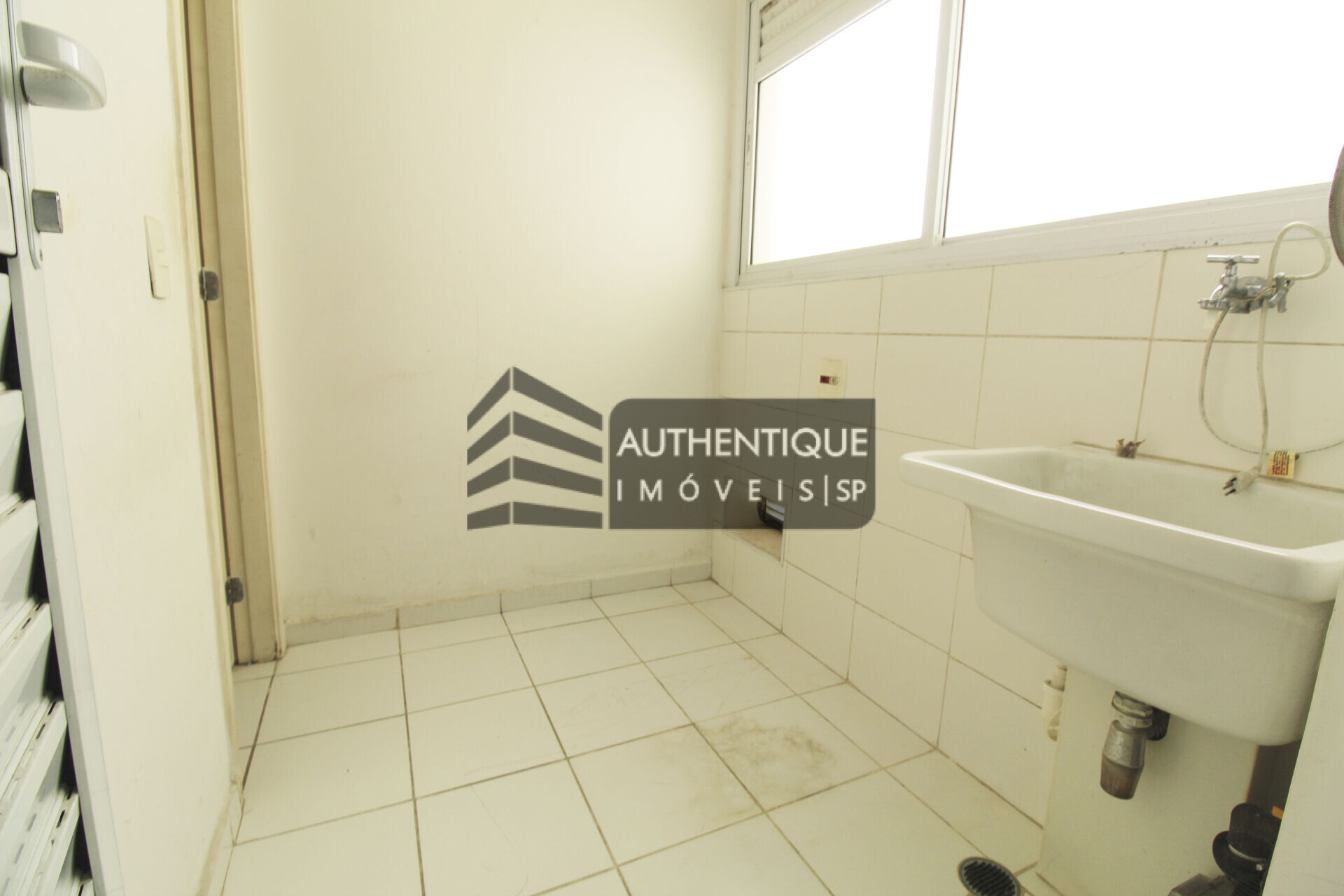 Apartamento à venda com 3 quartos, 107m² - Foto 30