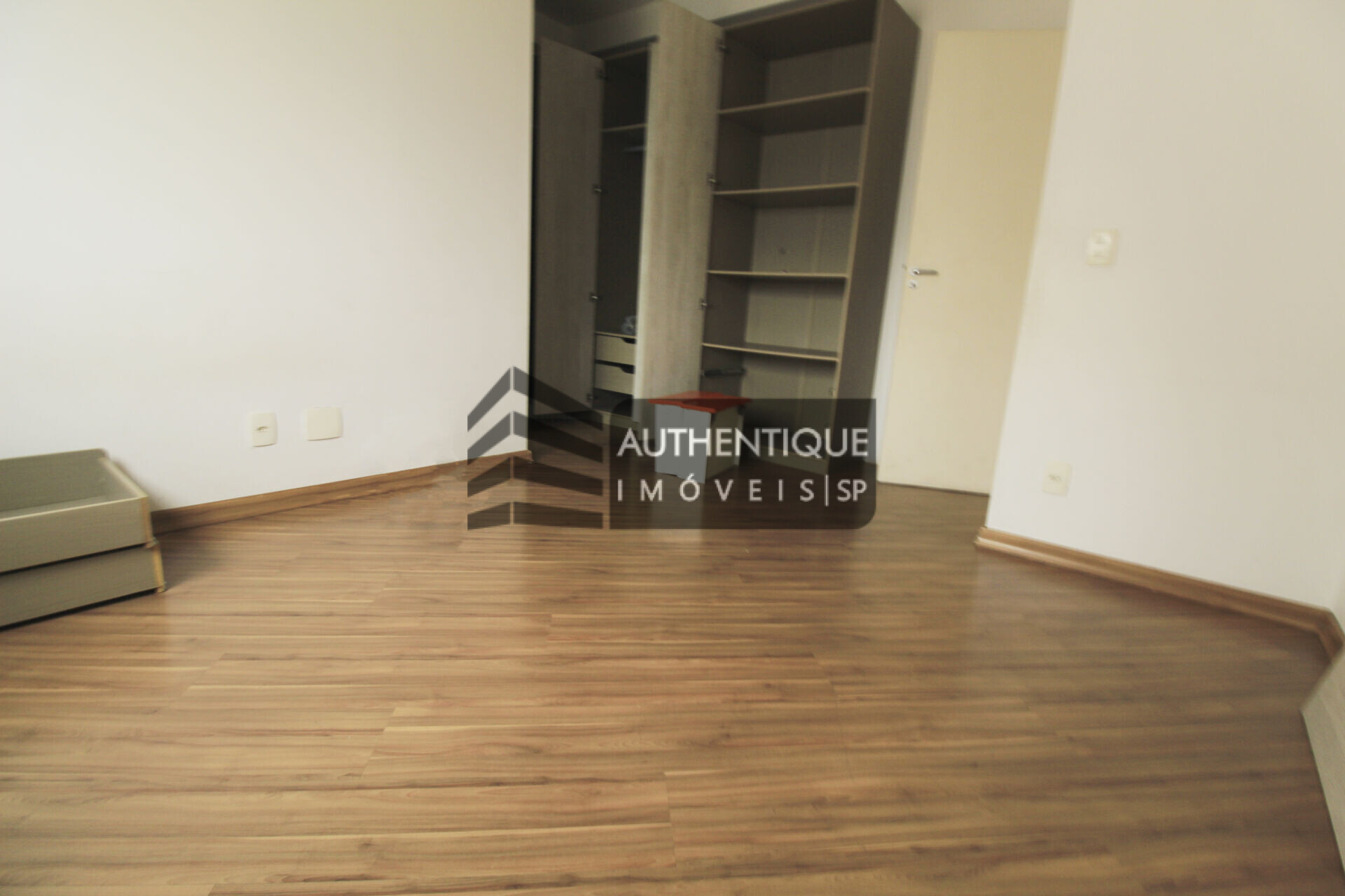 Apartamento à venda com 3 quartos, 107m² - Foto 35