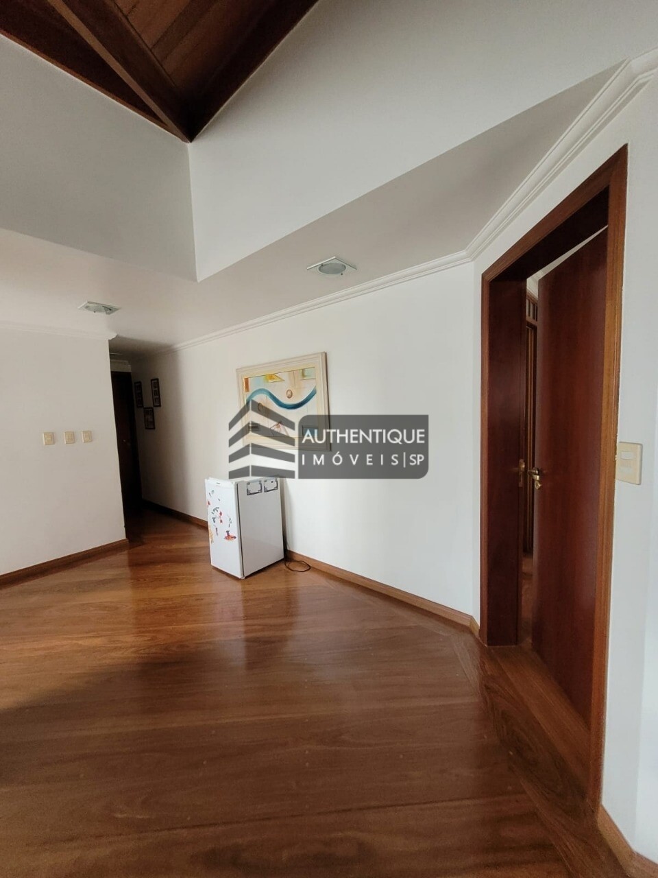 Casa de Condomínio à venda com 4 quartos, 400m² - Foto 16