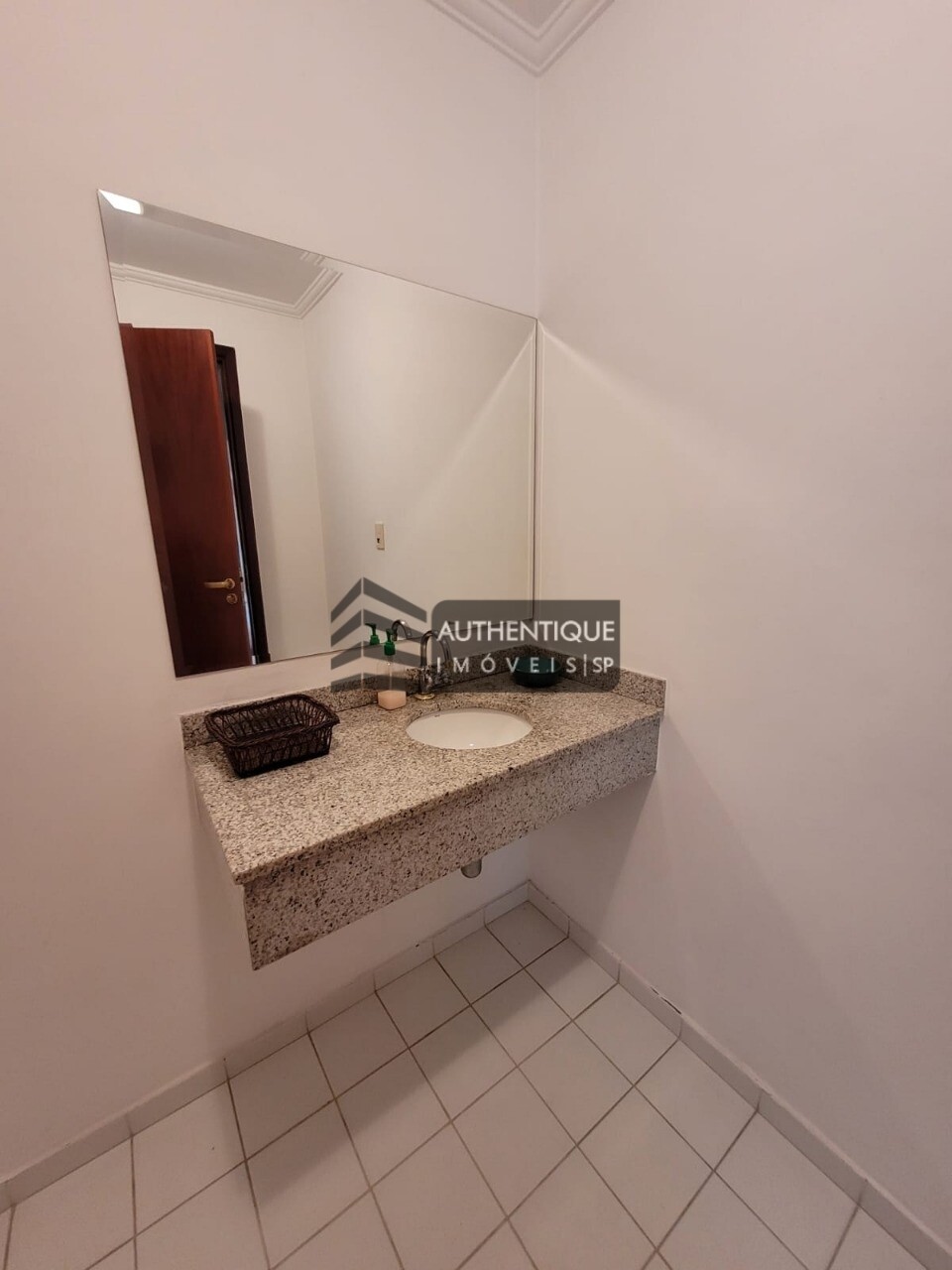 Casa de Condomínio à venda com 4 quartos, 400m² - Foto 28