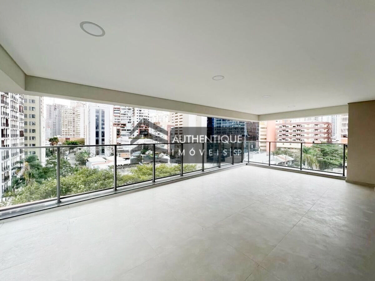 Apartamento à venda com 4 quartos, 246m² - Foto 1