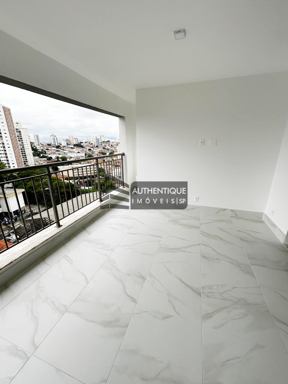 Apartamento à venda com 3 quartos, 119m² - Foto 4