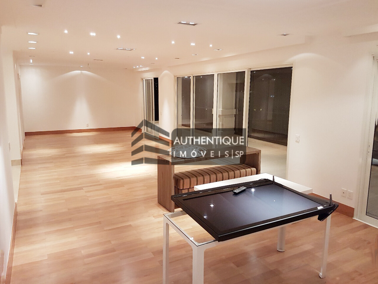 Apartamento à venda com 4 quartos, 316m² - Foto 5