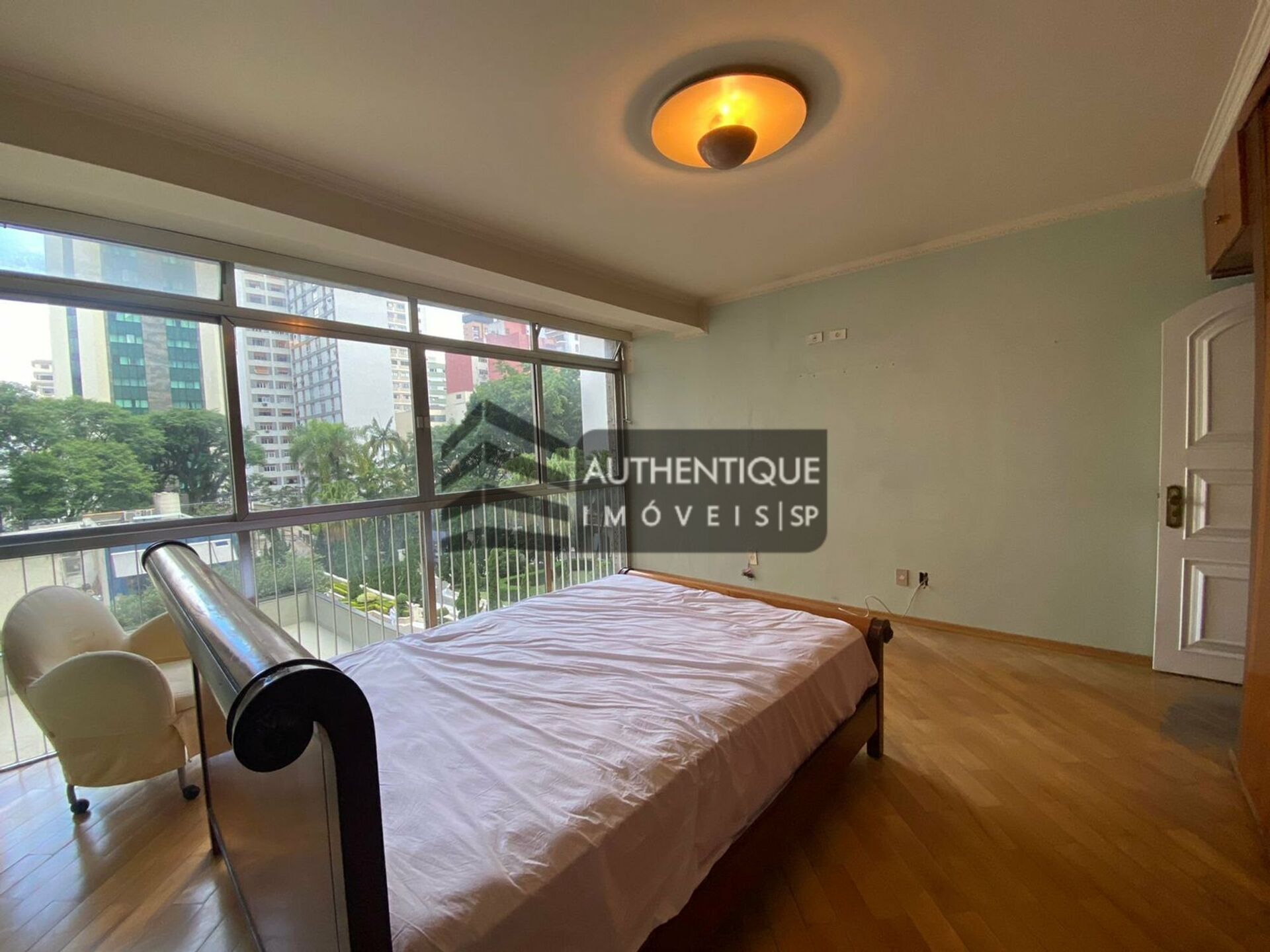 Apartamento à venda com 3 quartos, 121m² - Foto 9