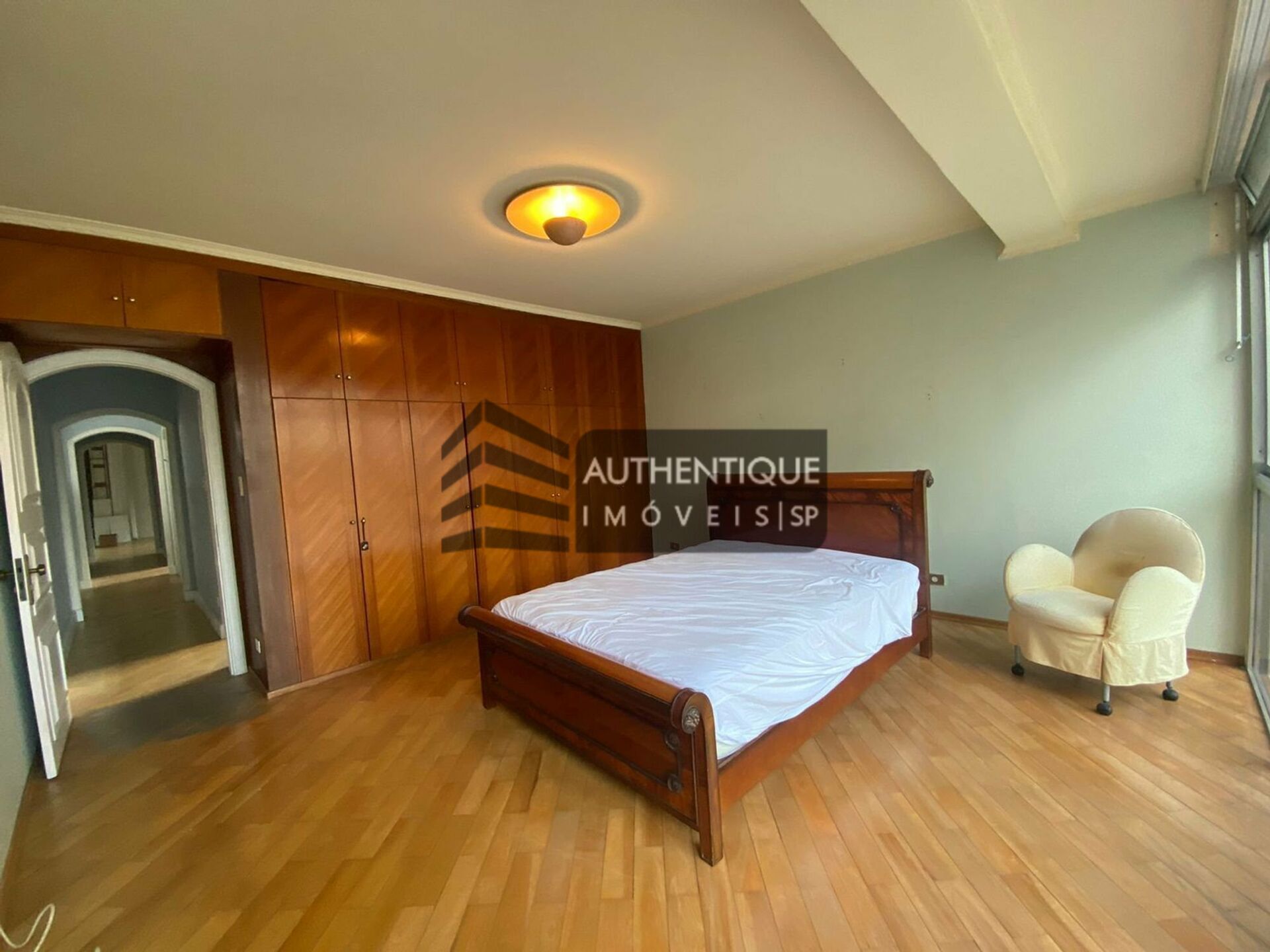 Apartamento à venda com 3 quartos, 121m² - Foto 13