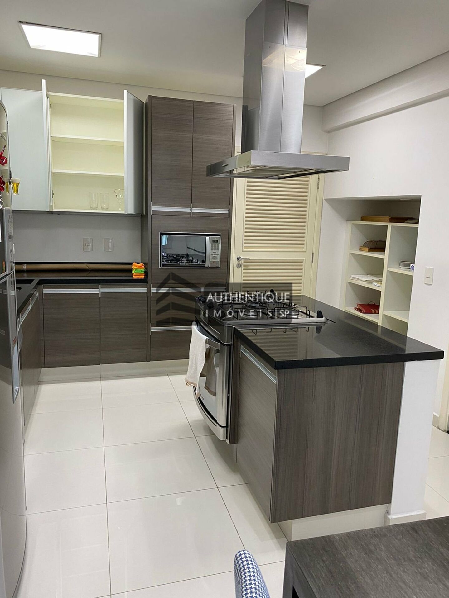 Apartamento à venda com 4 quartos, 302m² - Foto 32