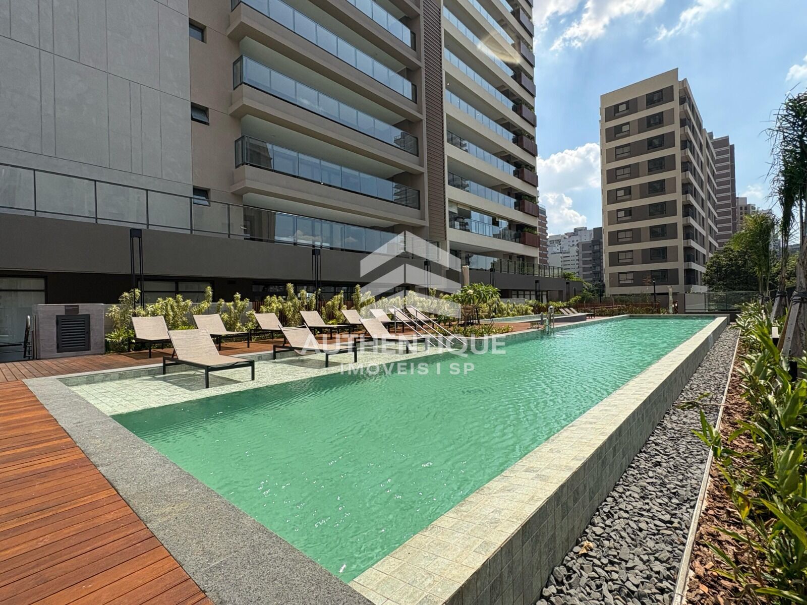 Apartamento, 4 quartos, 205 m² - Foto 1