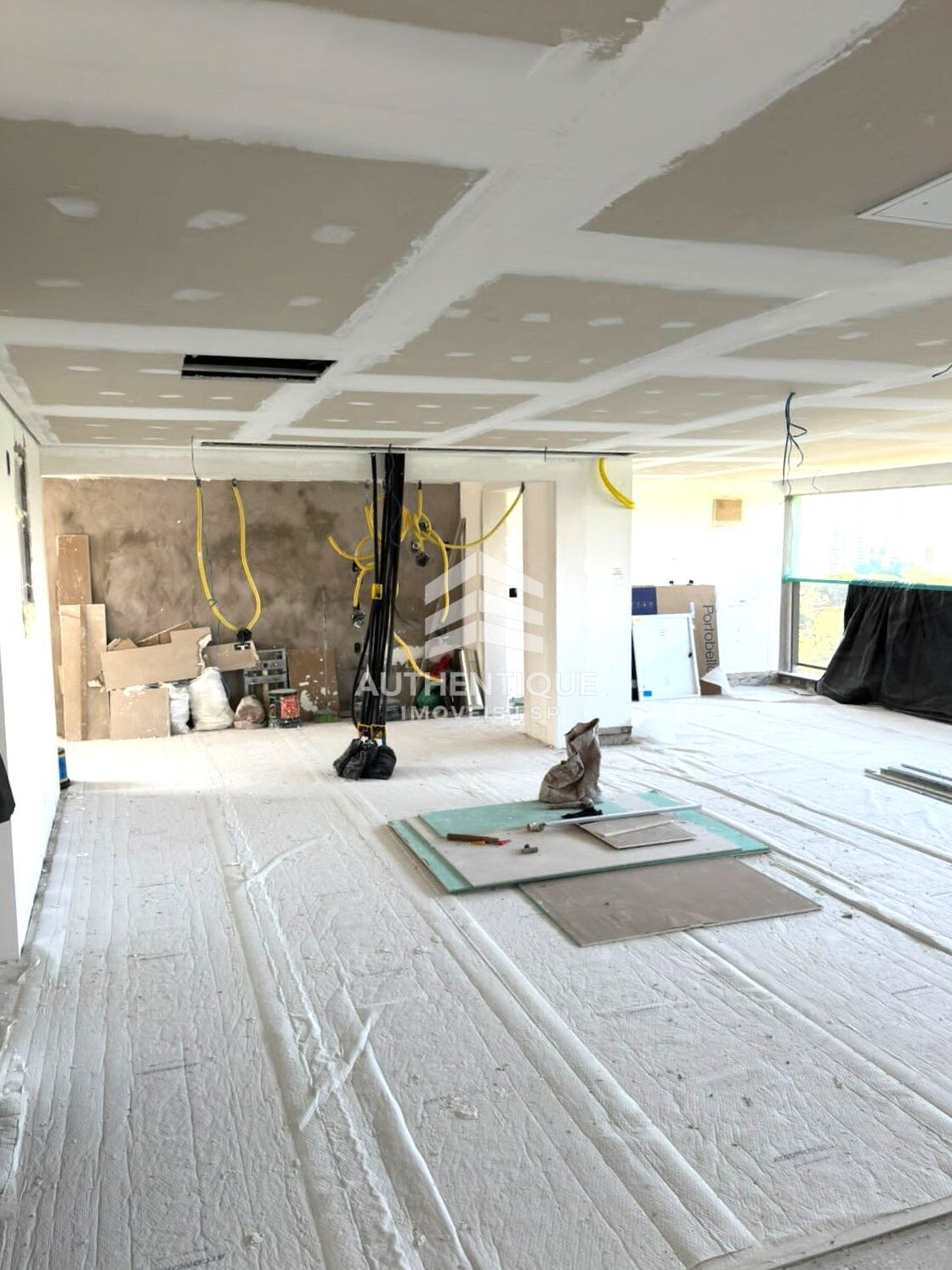 Apartamento, 3 quartos, 166 m² - Foto 1