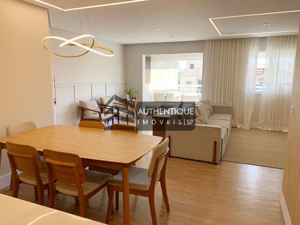 Apartamento à venda com 2 quartos, 104m² - Foto 1