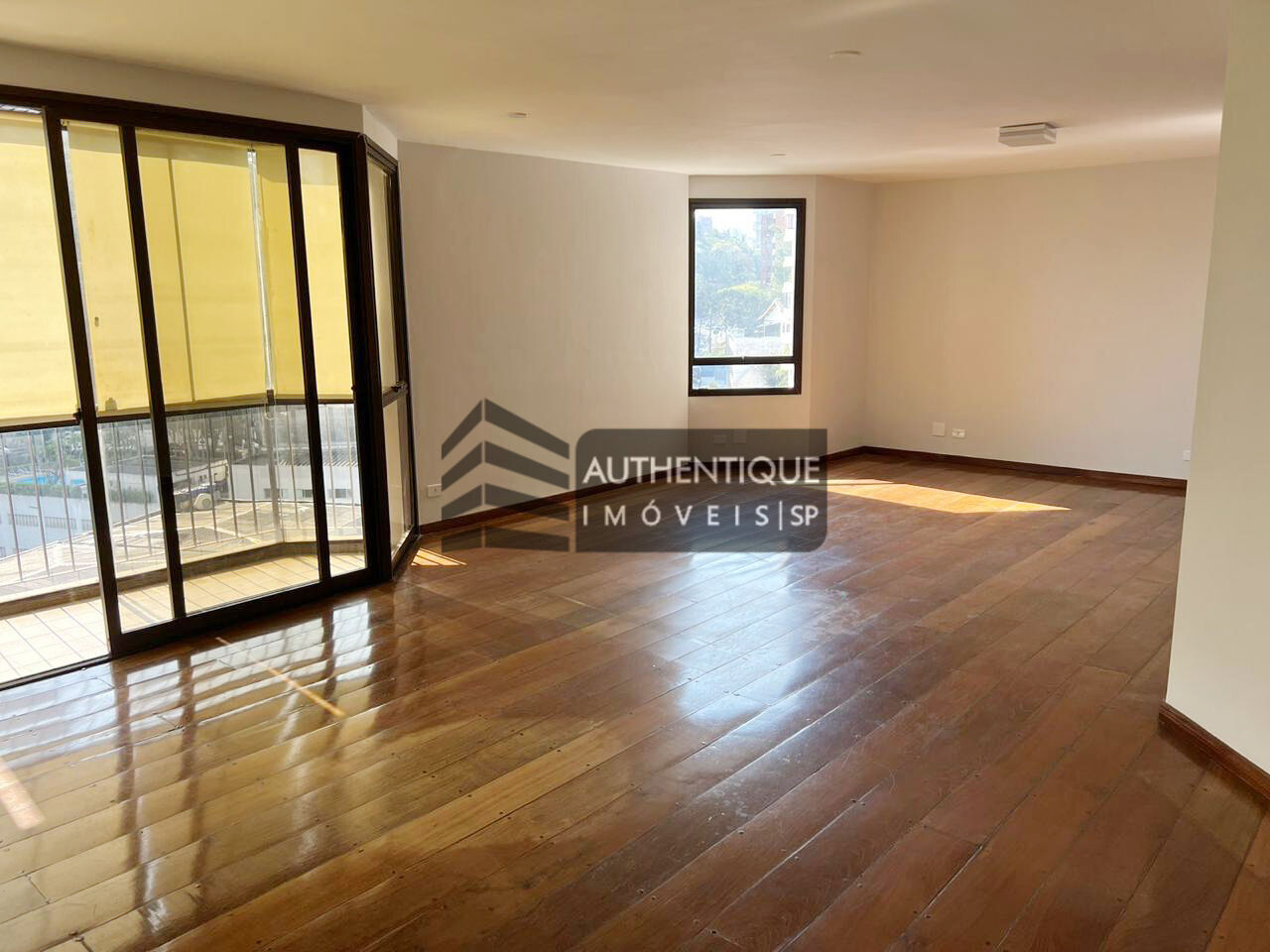 Apartamento, 4 quartos, 185 m² - Foto 1