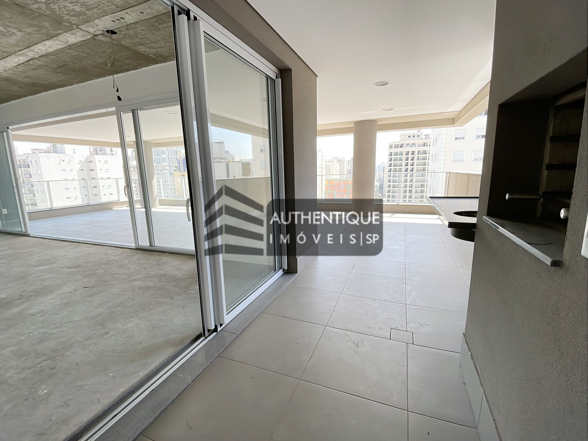 Apartamento à venda com 4 quartos, 278m² - Foto 9