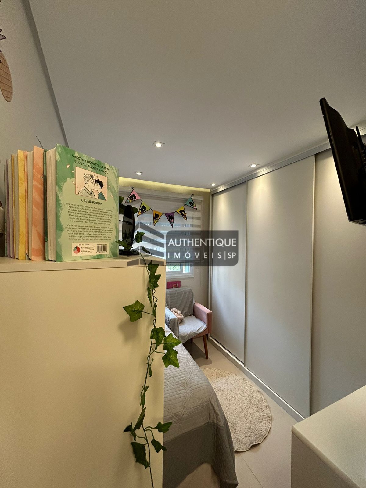 Apartamento à venda com 2 quartos, 75m² - Foto 20