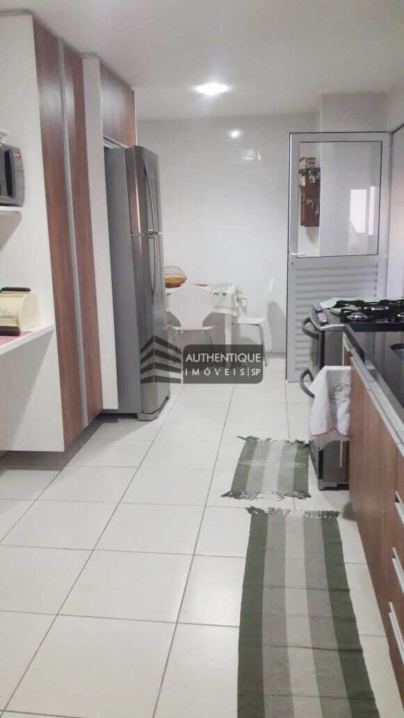 Apartamento à venda com 4 quartos, 194m² - Foto 9