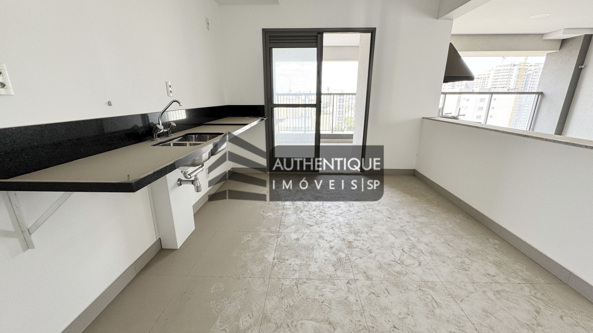 Apartamento à venda com 3 quartos, 166m² - Foto 21