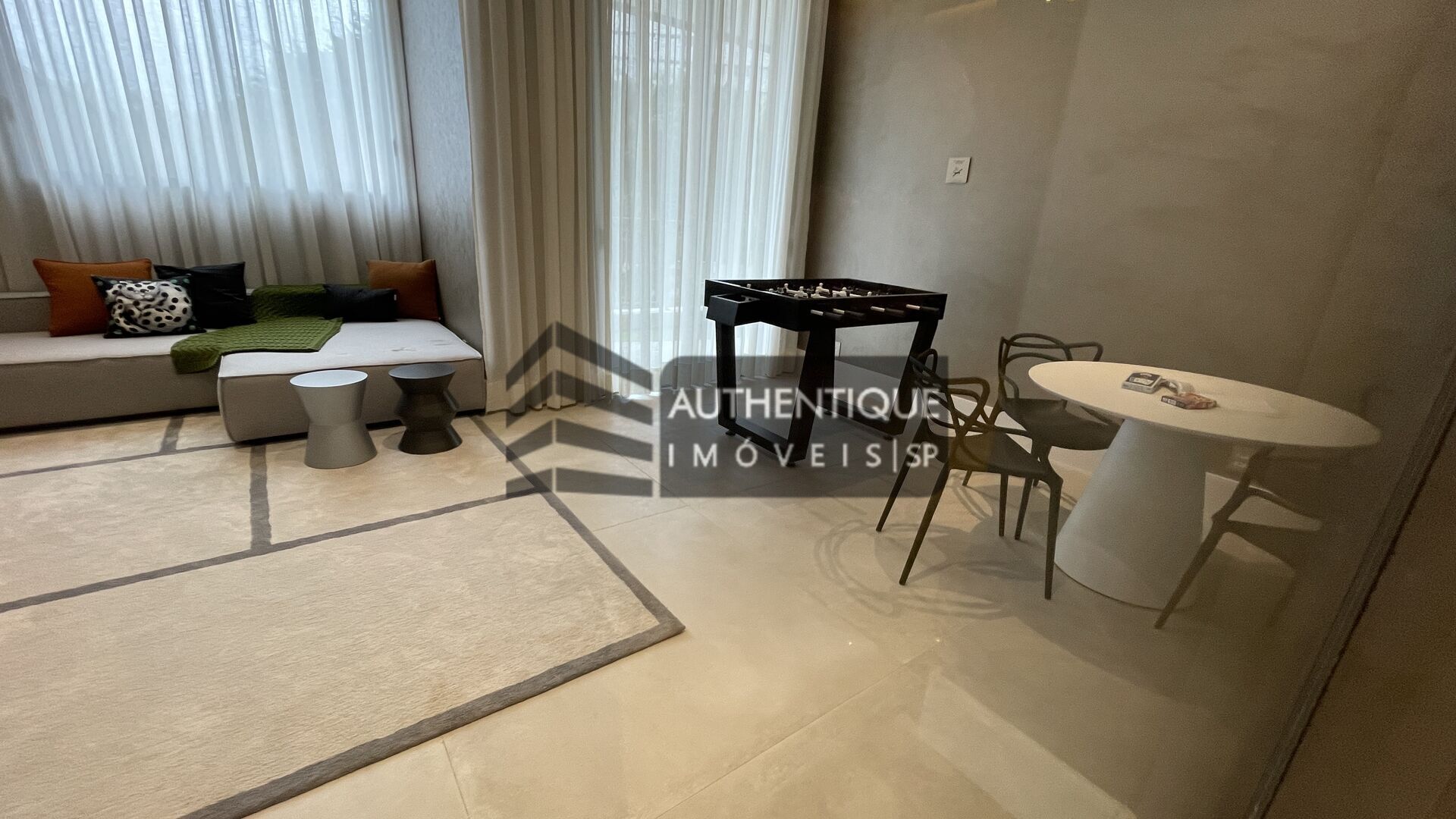 Apartamento à venda com 4 quartos, 244m² - Foto 13