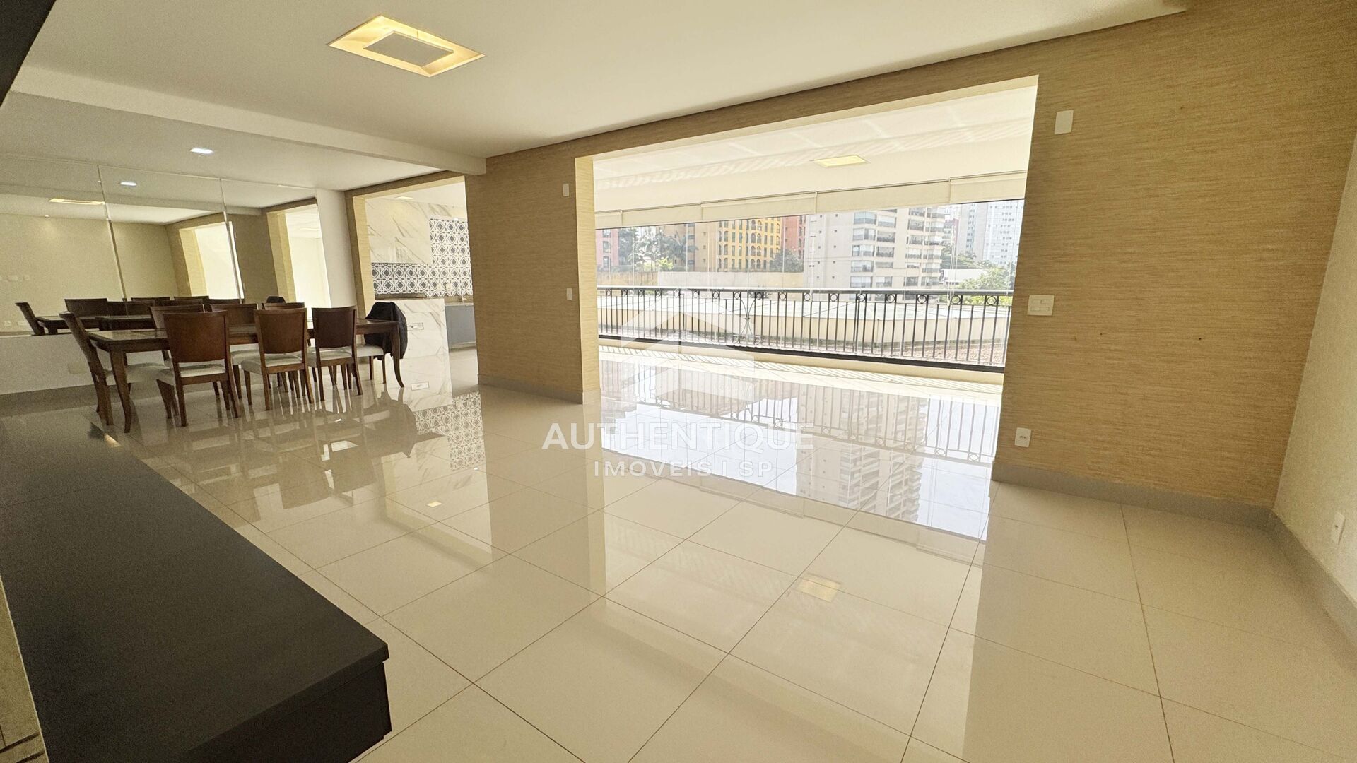 Apartamento, 4 quartos, 247 m² - Foto 2