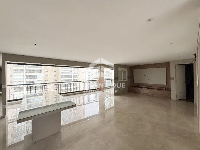 Apartamento, 3 quartos, 156 m² - Foto 1