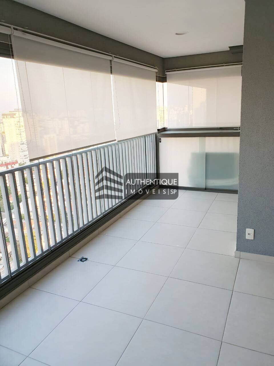 Apartamento à venda com 1 quarto, 50m² - Foto 2