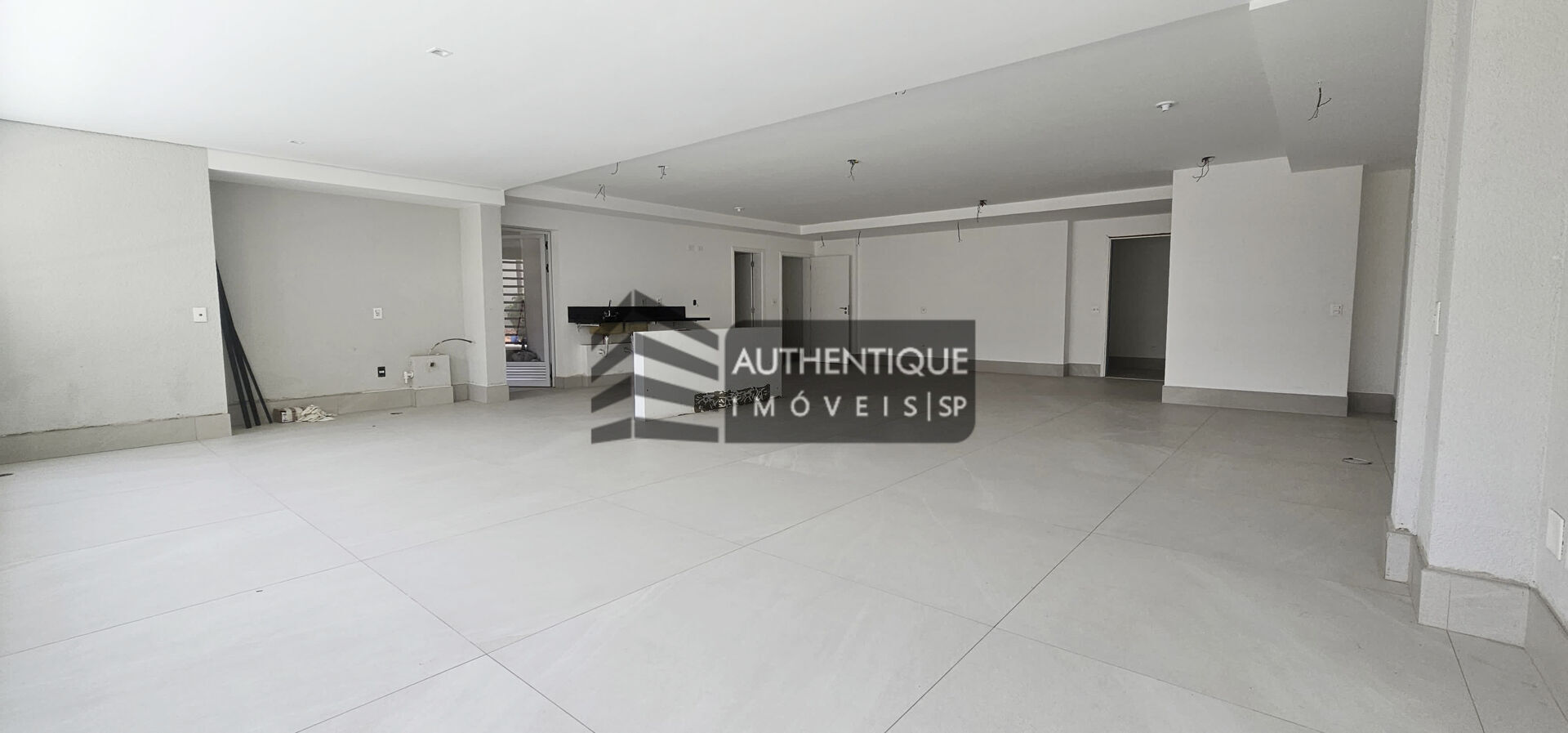 Apartamento à venda com 3 quartos, 209m² - Foto 17