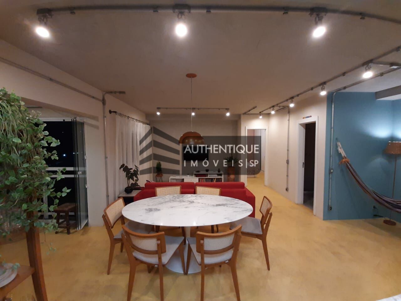 Apartamento à venda com 2 quartos, 69m² - Foto 10