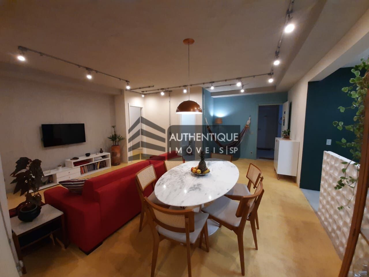 Apartamento à venda com 2 quartos, 69m² - Foto 3