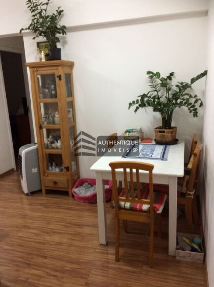 Apartamento à venda com 2 quartos, 72m² - Foto 3