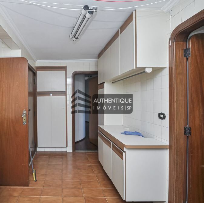 Apartamento à venda com 3 quartos, 180m² - Foto 28