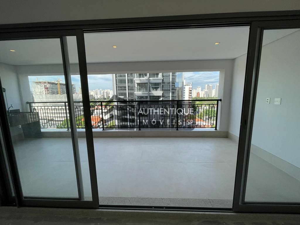 Apartamento à venda com 3 quartos, 143m² - Foto 3