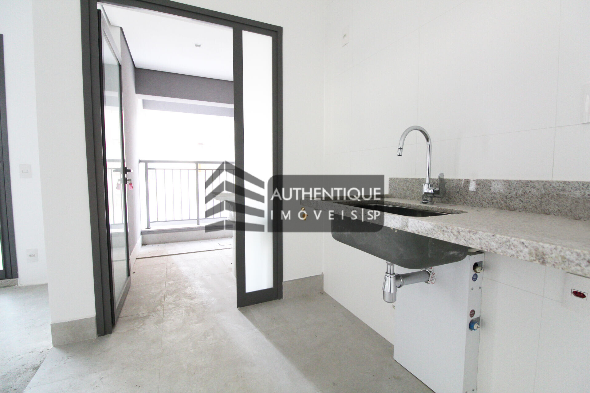 Apartamento à venda com 2 quartos, 77m² - Foto 7