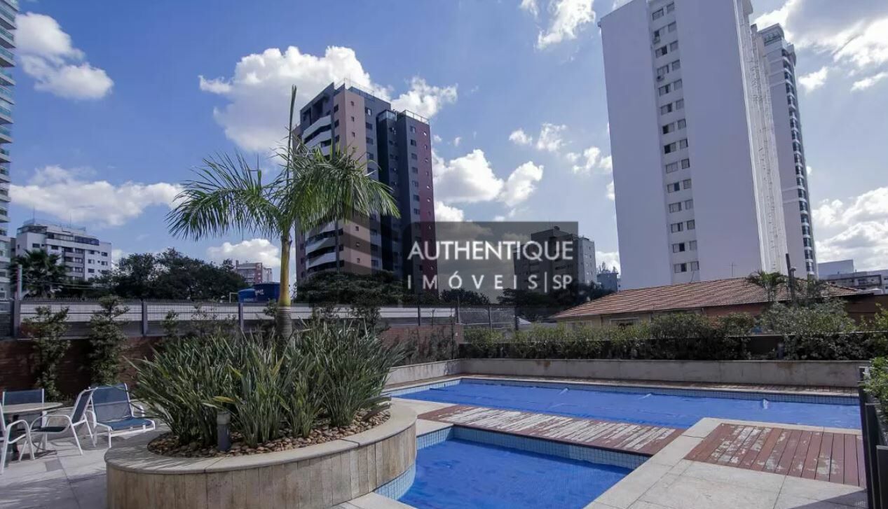 Apartamento à venda com 4 quartos, 247m² - Foto 2