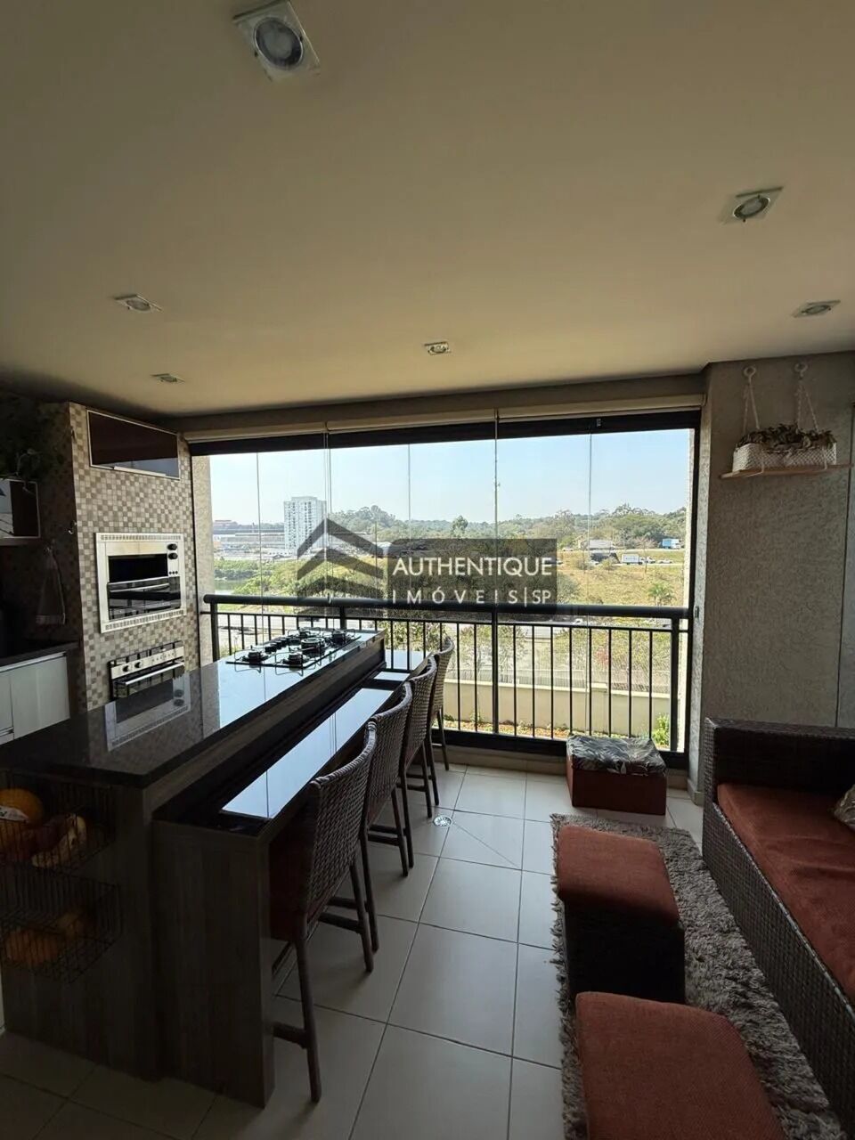 Apartamento à venda com 3 quartos, 106m² - Foto 1