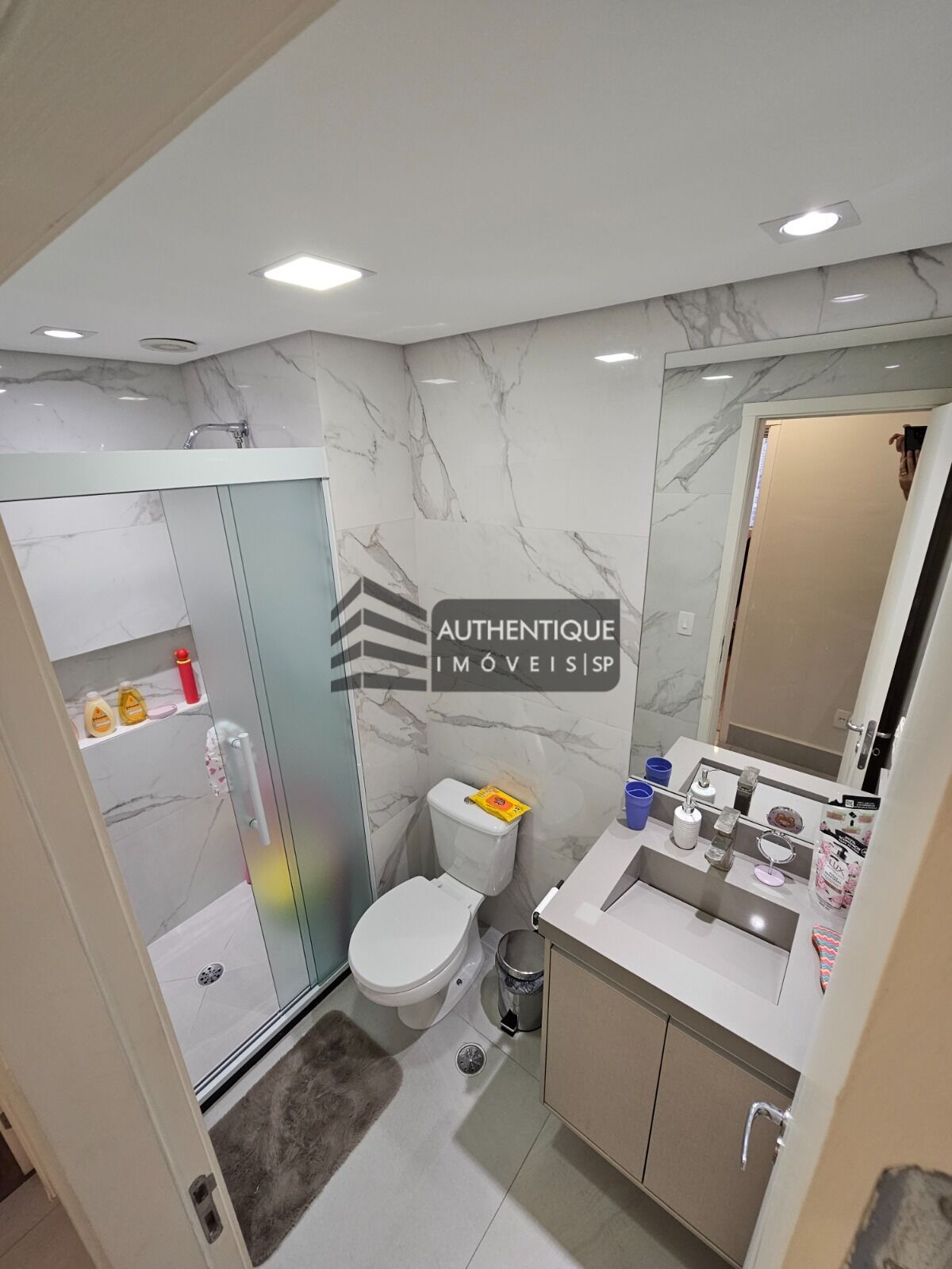 Apartamento à venda com 2 quartos, 72m² - Foto 19