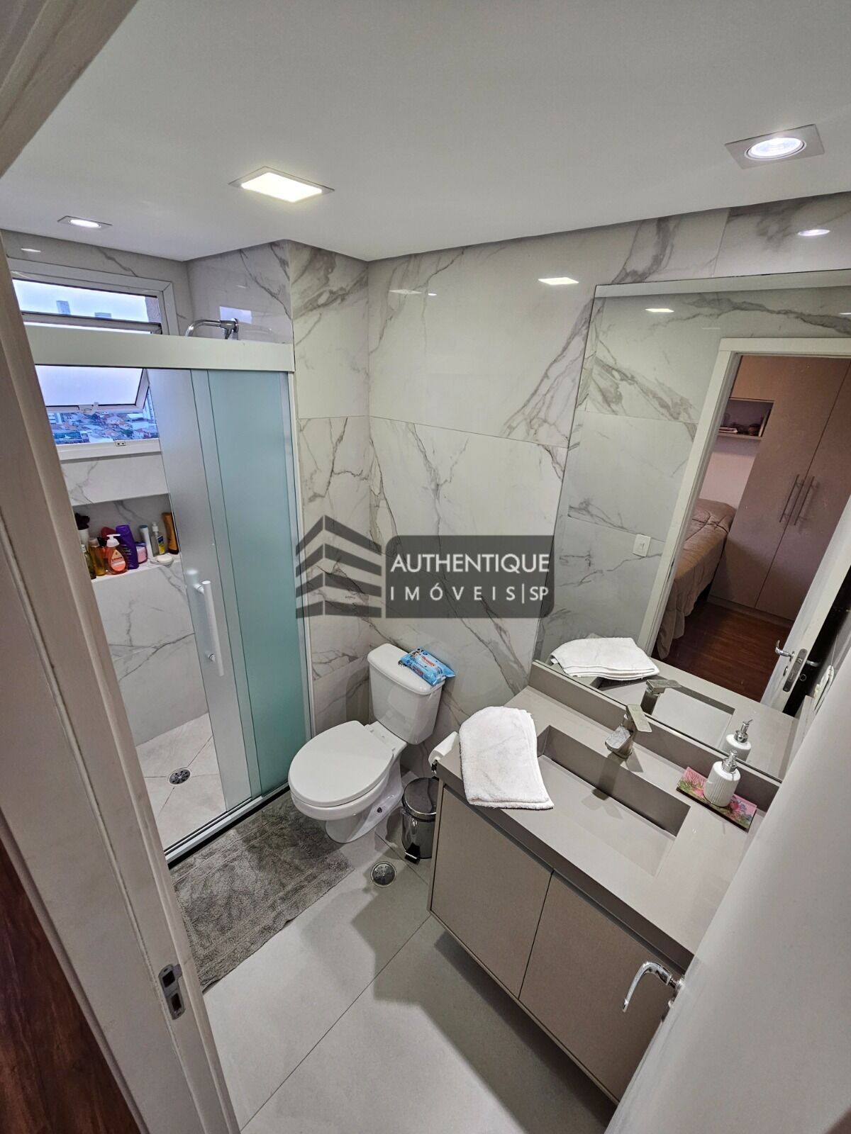Apartamento à venda com 2 quartos, 72m² - Foto 18