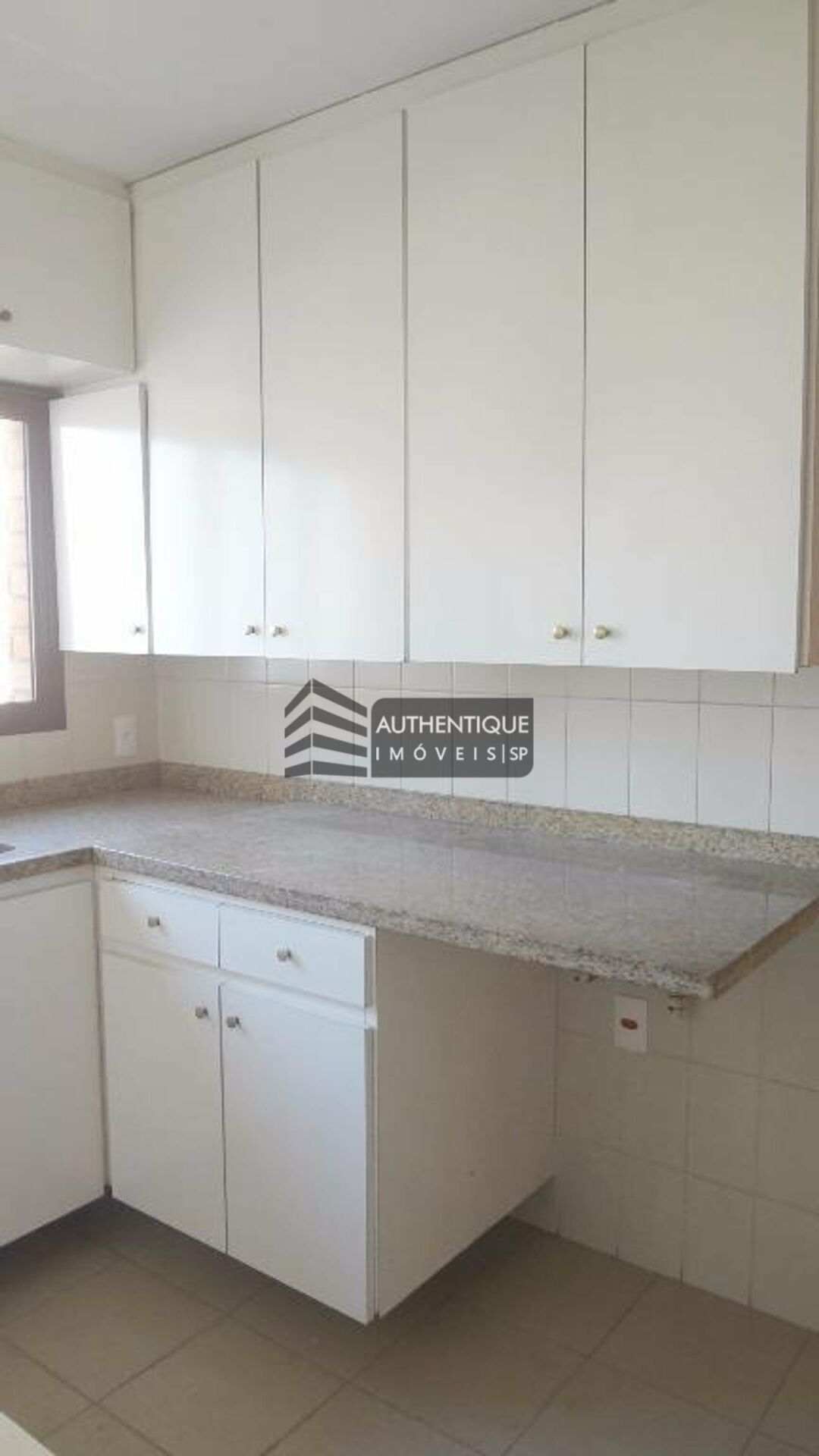 Apartamento à venda com 4 quartos, 204m² - Foto 14