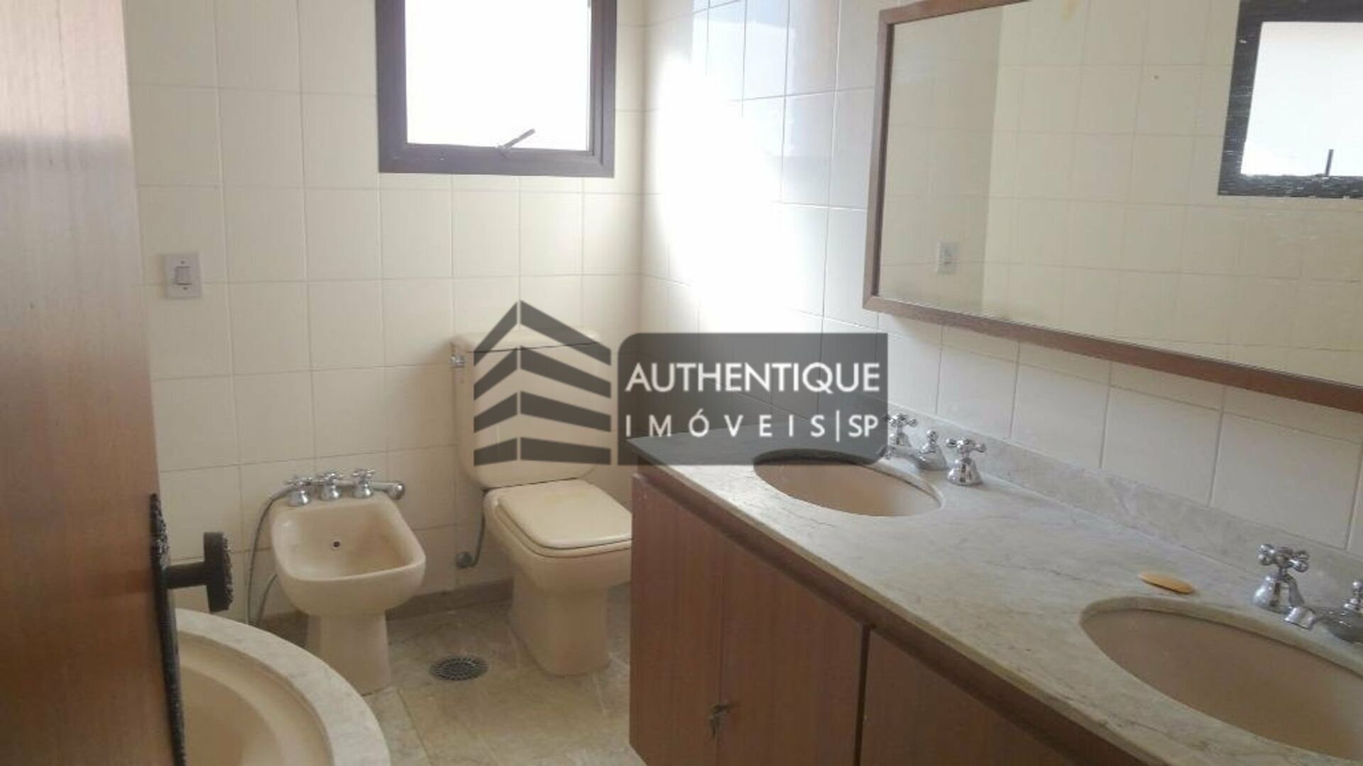 Apartamento à venda com 4 quartos, 204m² - Foto 21