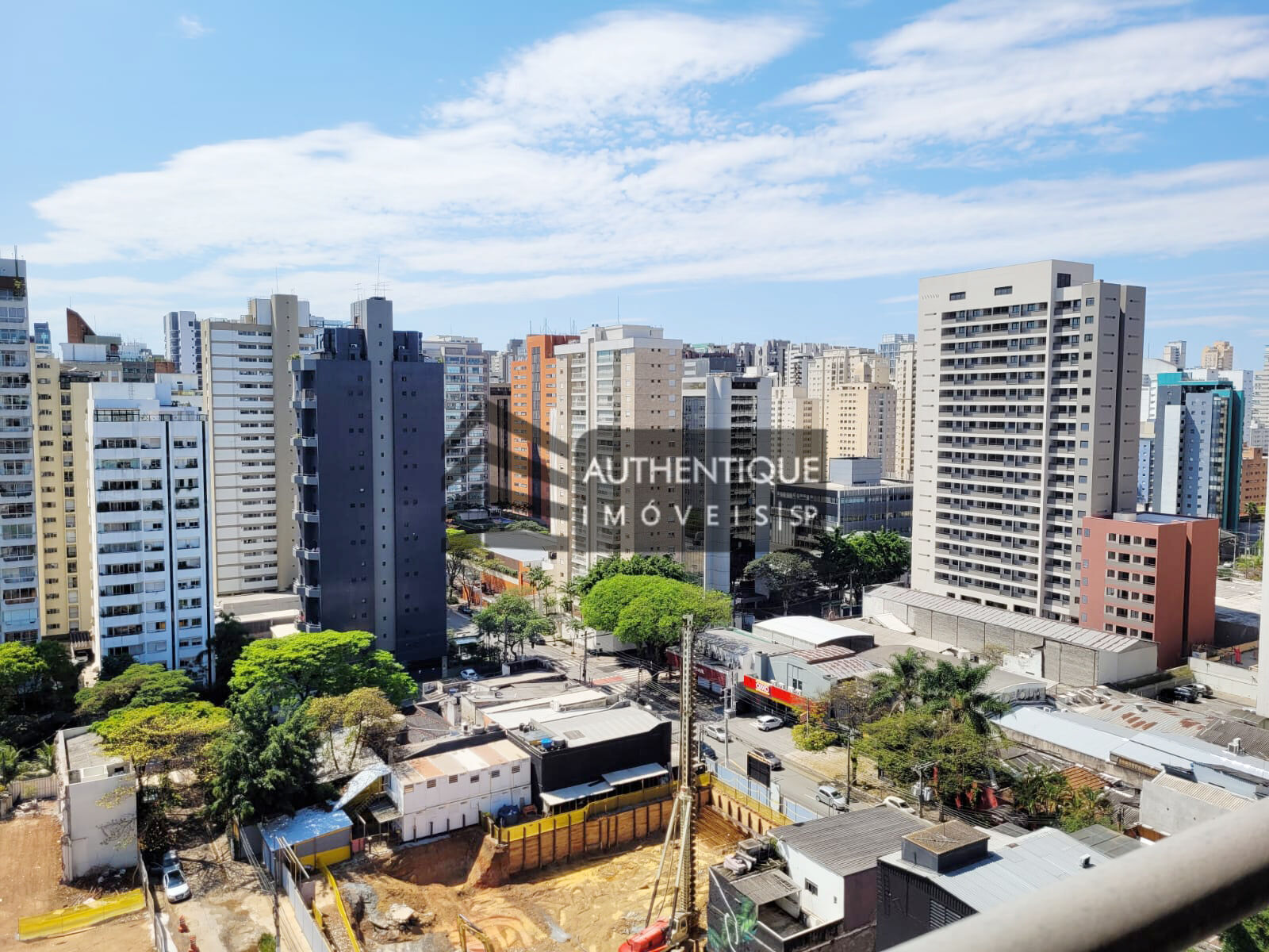 Apartamento à venda com 3 quartos, 149m² - Foto 5