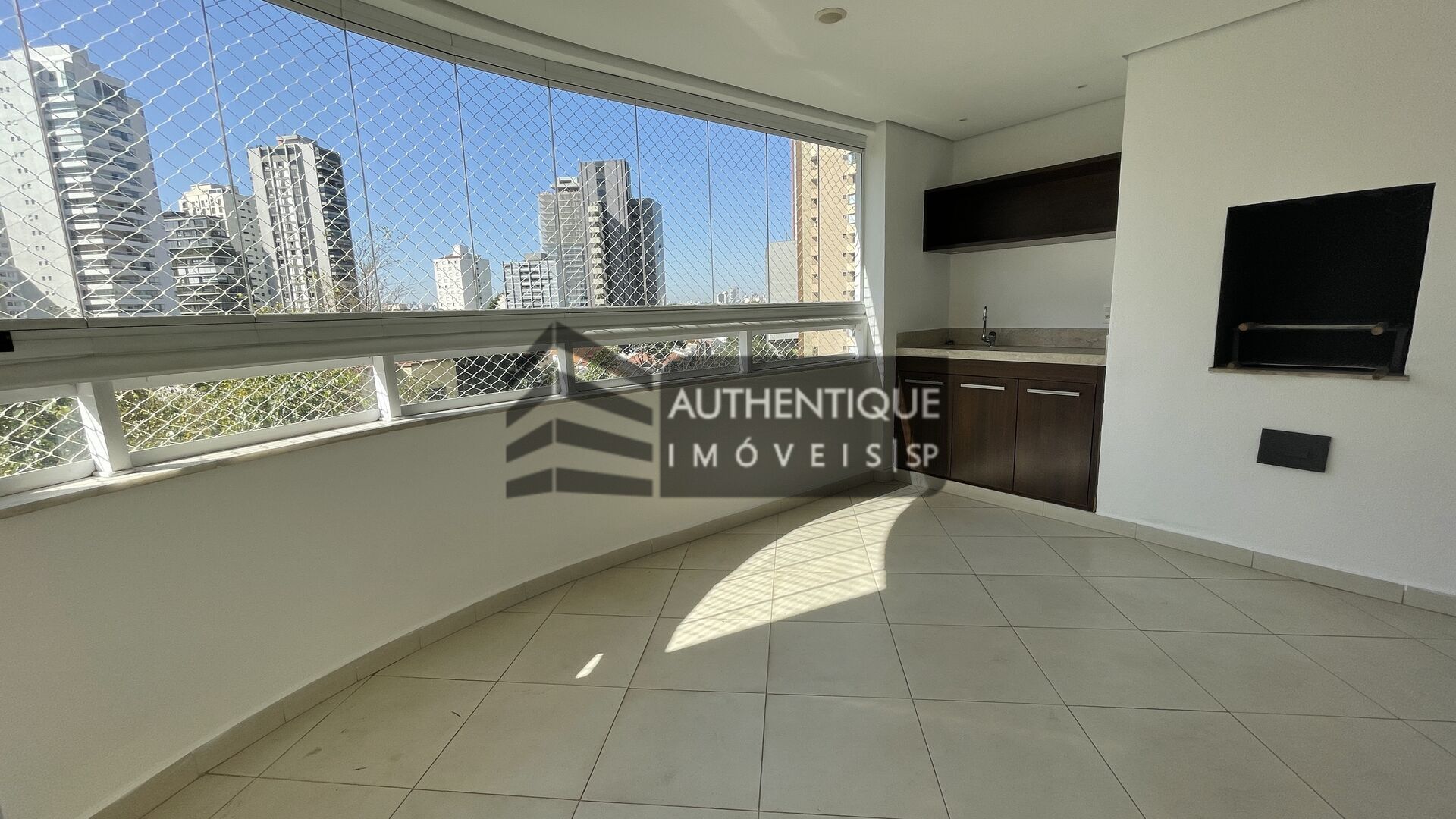 Apartamento à venda com 3 quartos, 115m² - Foto 25