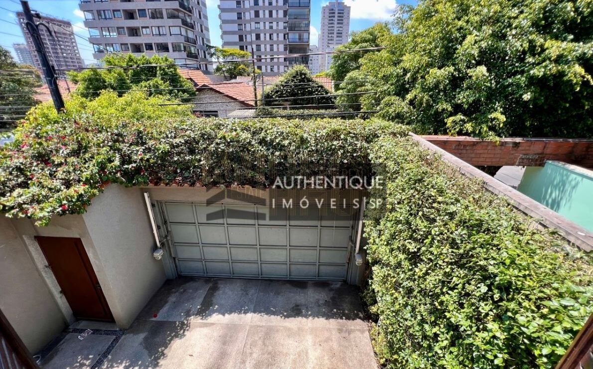 Casa para alugar com 3 quartos, 240m² - Foto 13