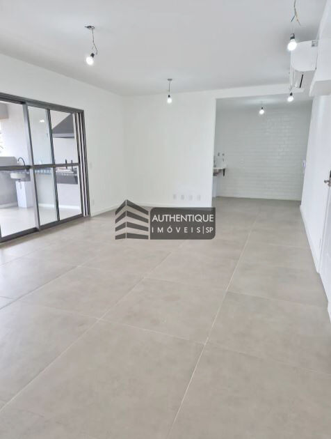 Apartamento à venda com 3 quartos, 139m² - Foto 4