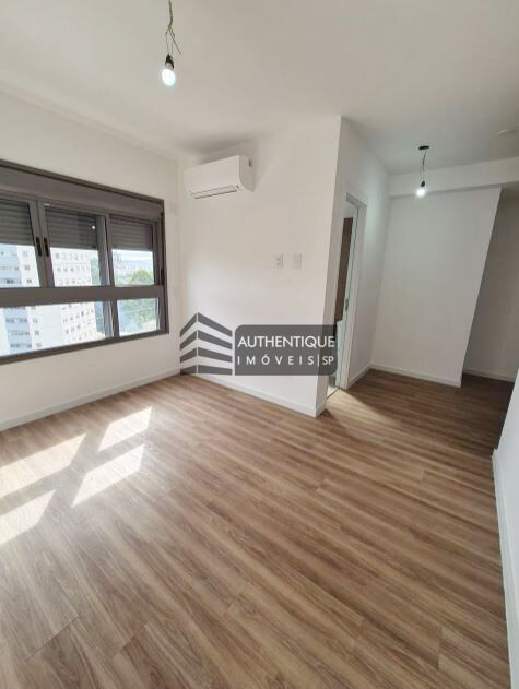 Apartamento à venda com 3 quartos, 139m² - Foto 9